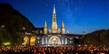 Procession aux flambeaux 