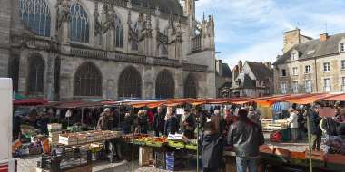 Marché place de la Magdeleine