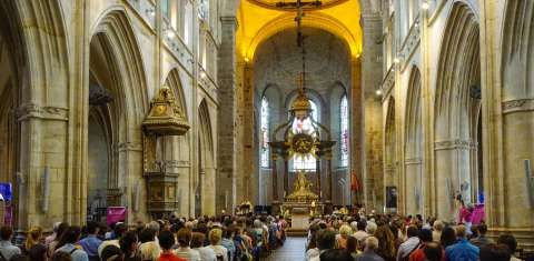 Messe dans la basilique