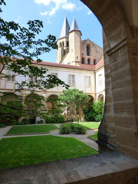 Cloitre de la Basilique