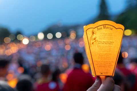 procession à Lourdes