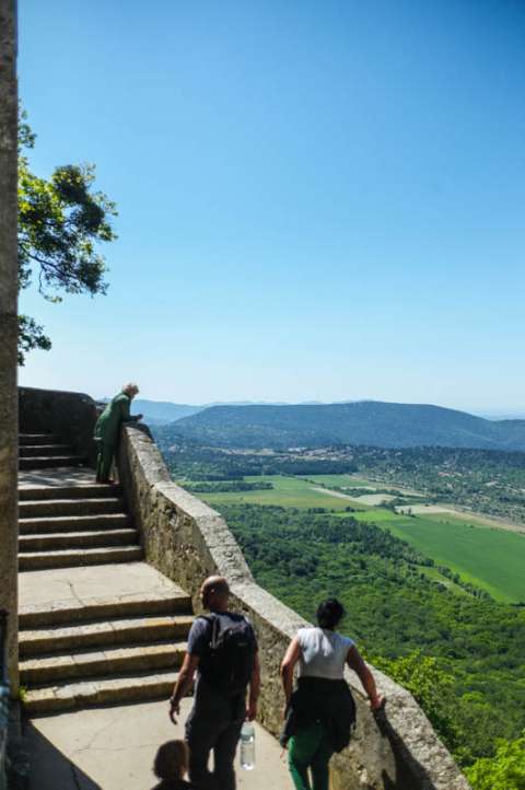 150 marches pour atteindre le sanctuaire