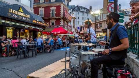 Street music in Lourdes
