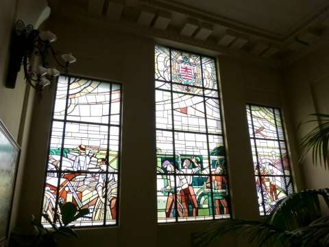 Vitraux art déco de la mairie