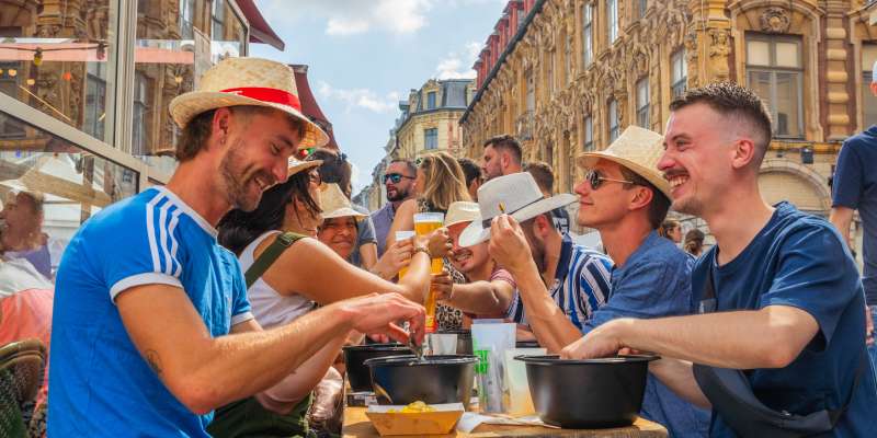 Moment de partage à la braderie de Lille