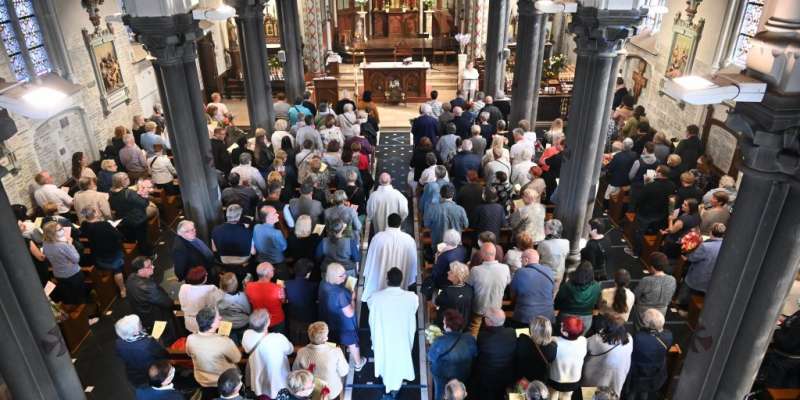 célébration au sanctuaire Sainte-Rita