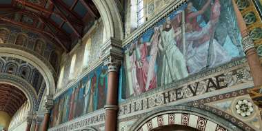 Une basilique haute en couleurs