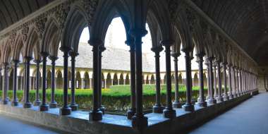 Le cloître de l'abbaye