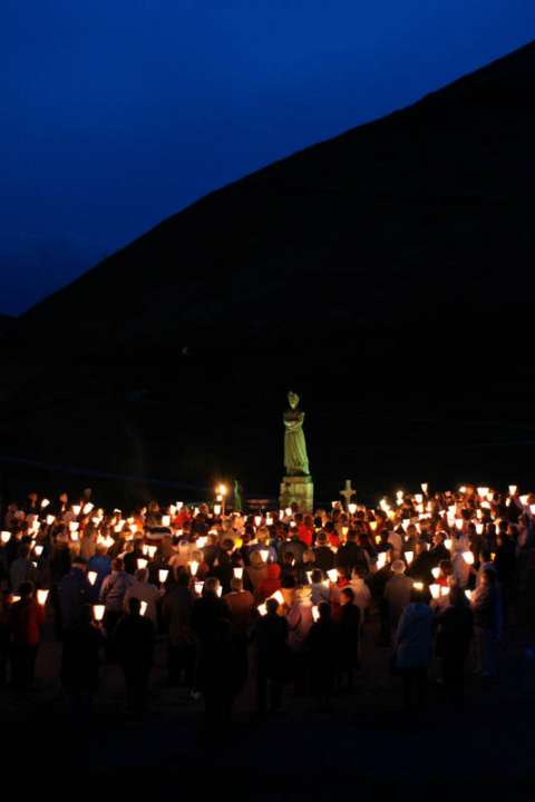 Procession à Notre Dame de la Salette