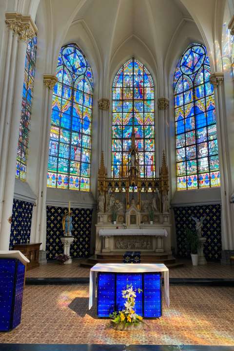 vitraux de l'église de Bouvines