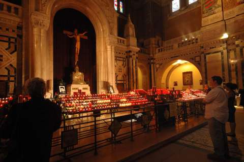 Reliquaire de sainte Thérèse à la basilique